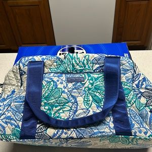 Vera Bradley tote/duffel bag.